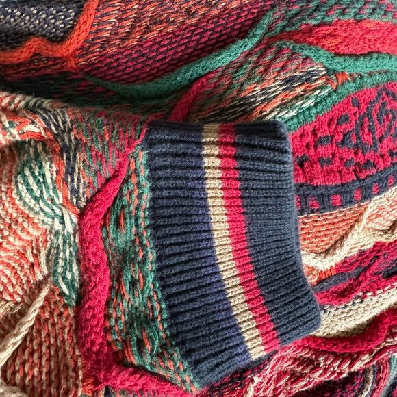 VTG 90’s Coogi Inspired Knit Crewneck Sweater - Picture 5 of 6